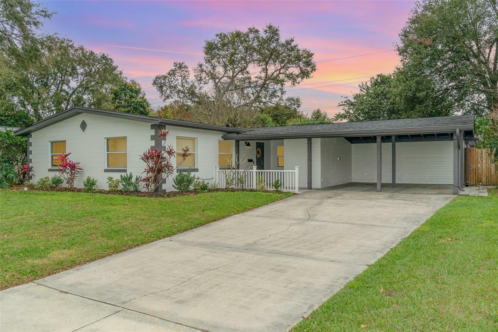 Property Photo:  2524 Dellwood Drive  FL 32806 