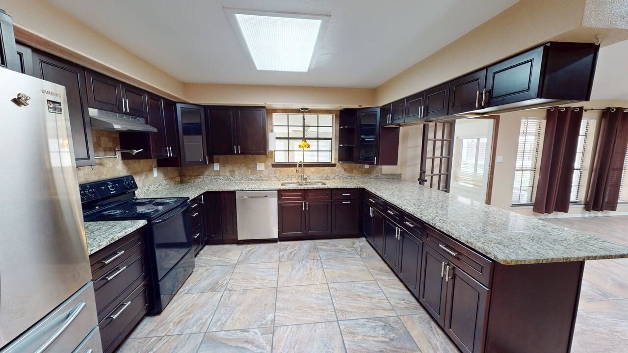 Property Photo:  1010 Sundial Ave  NM 88310 