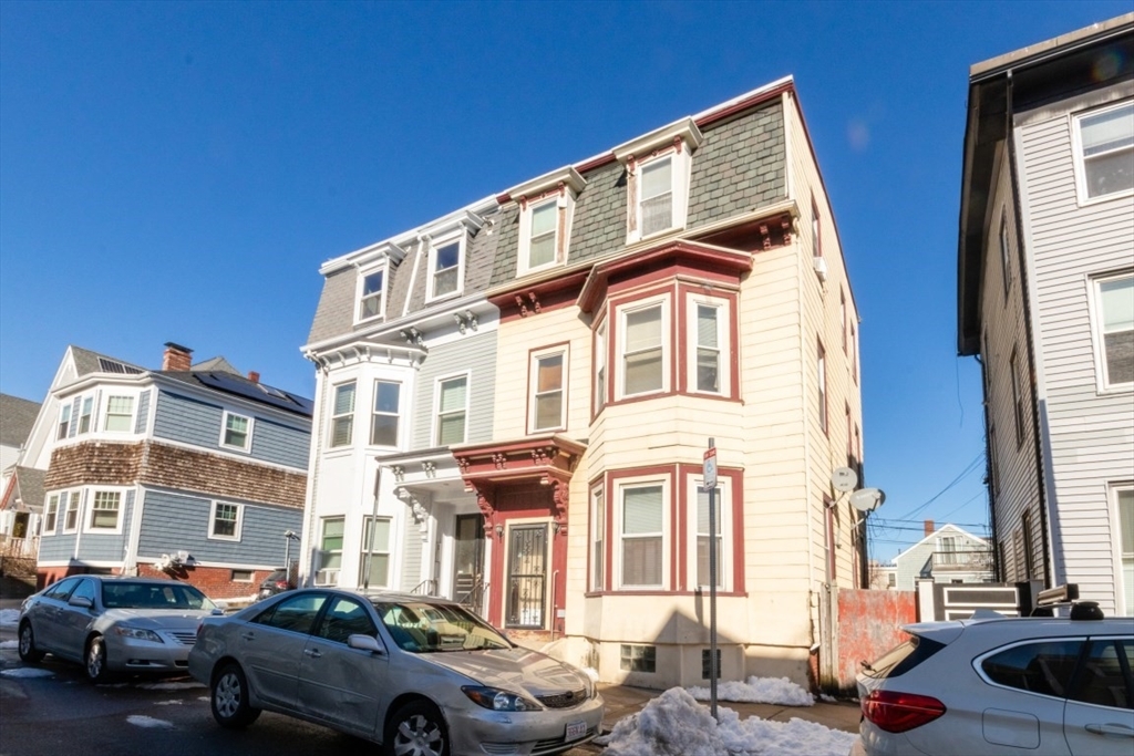 Property Photo:  11 Vinton St  MA 02127 