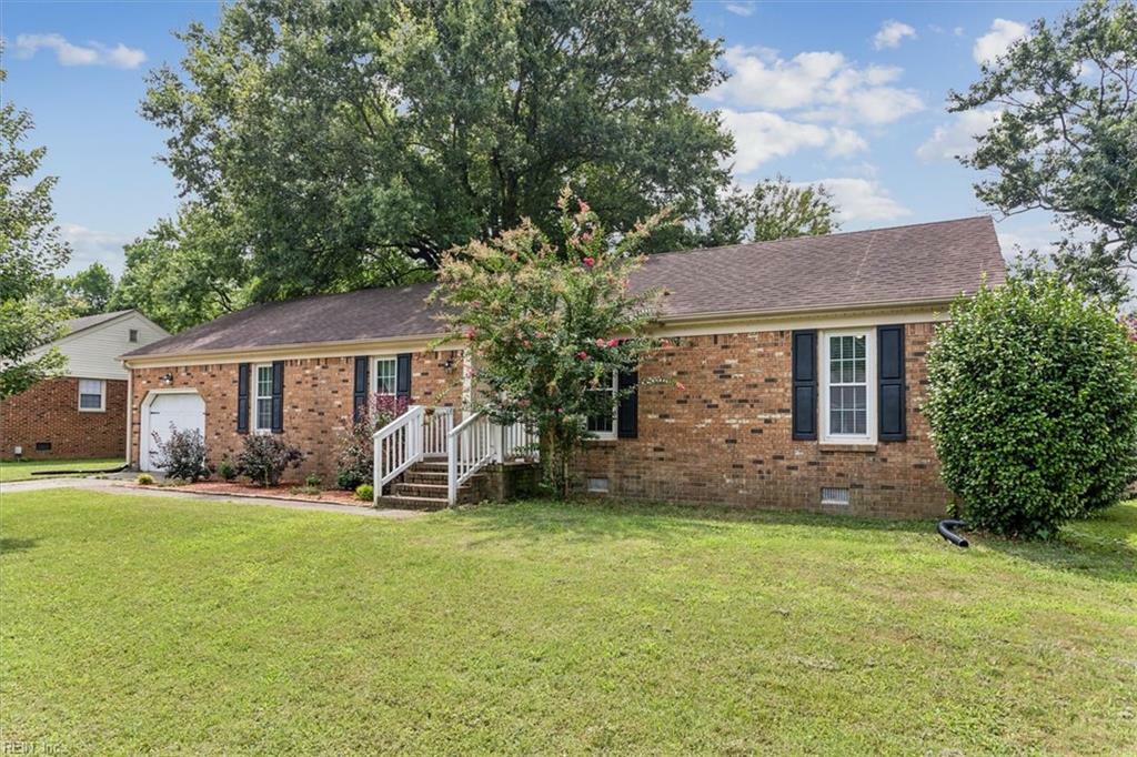 Property Photo: 4624 Southampton Arch VA 23703