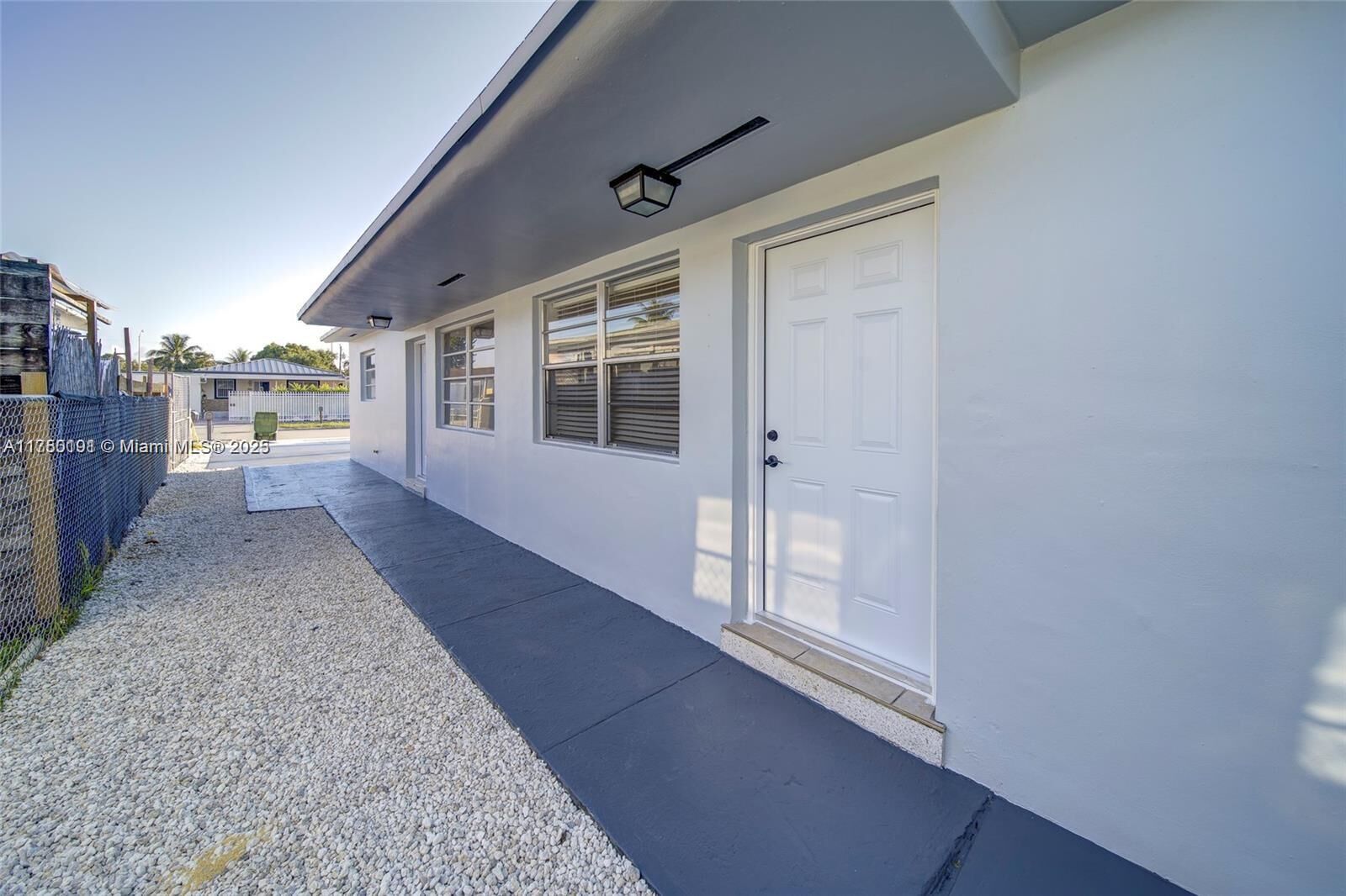 Property Photo:  896 E 22nd St 898  FL 33013