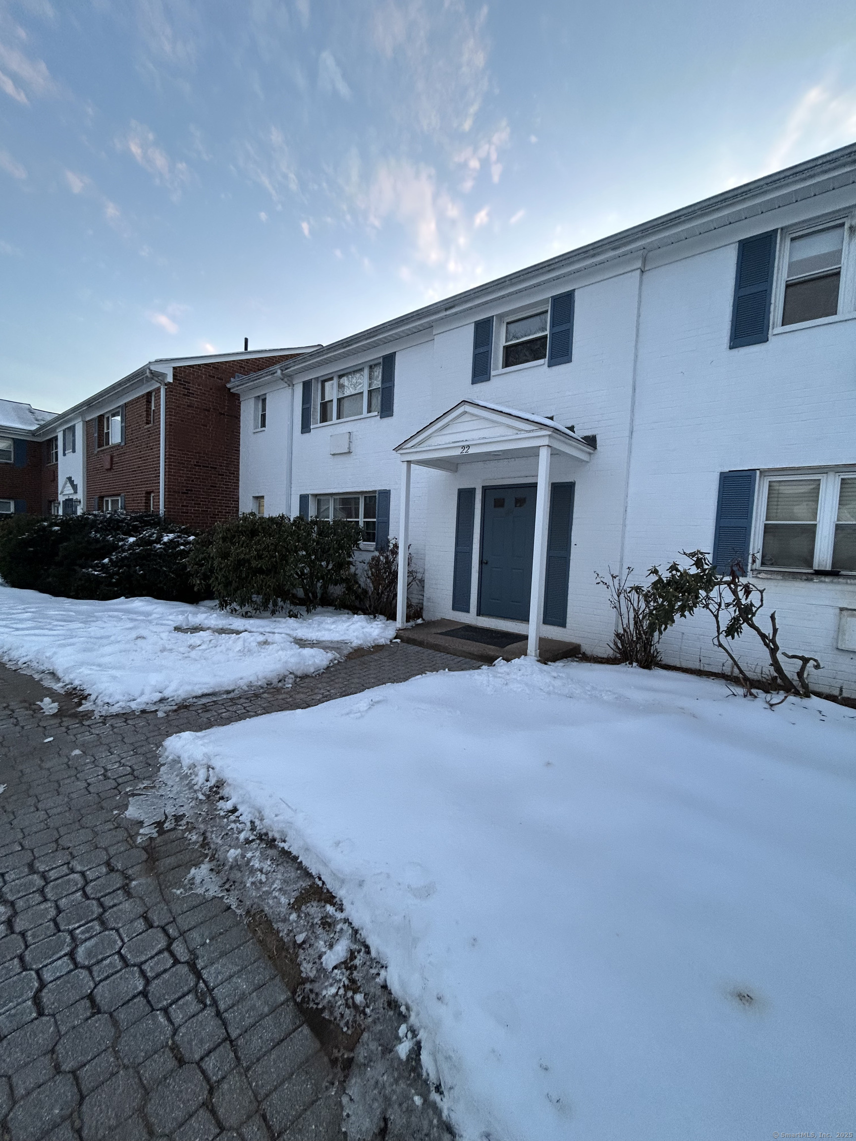 Property Photo:  22 Colonial Drive Apt C  CT 06067 