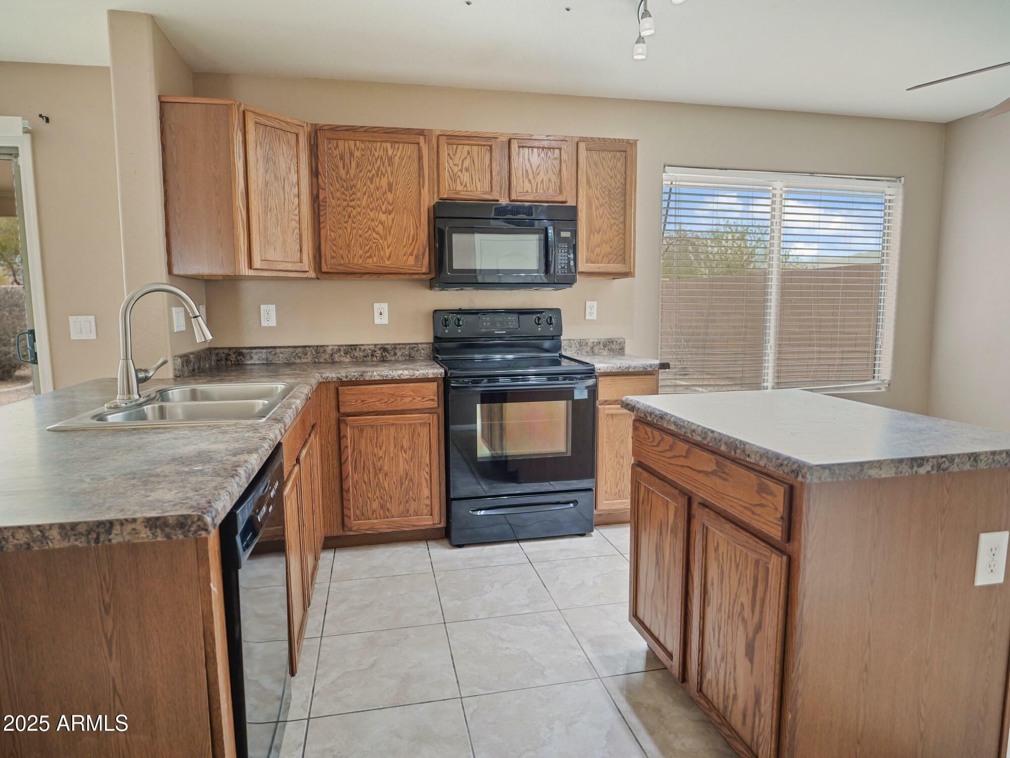 Property Photo: 8613 S 49th Drive AZ 85339