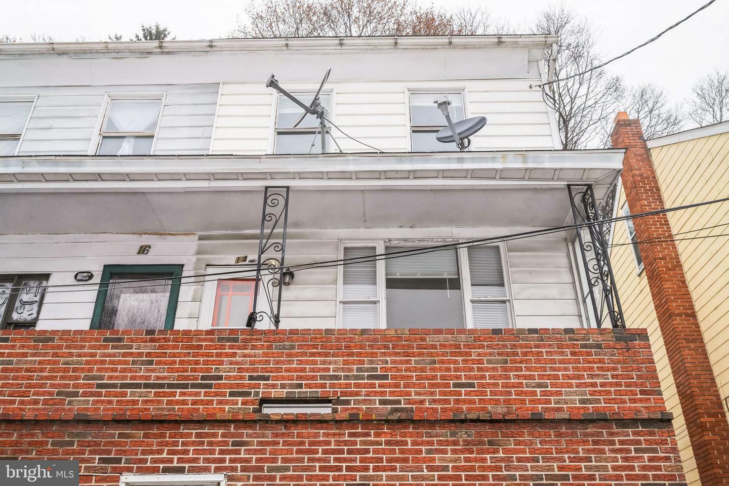 Property Photo:  14 Locust Street  PA 17954 