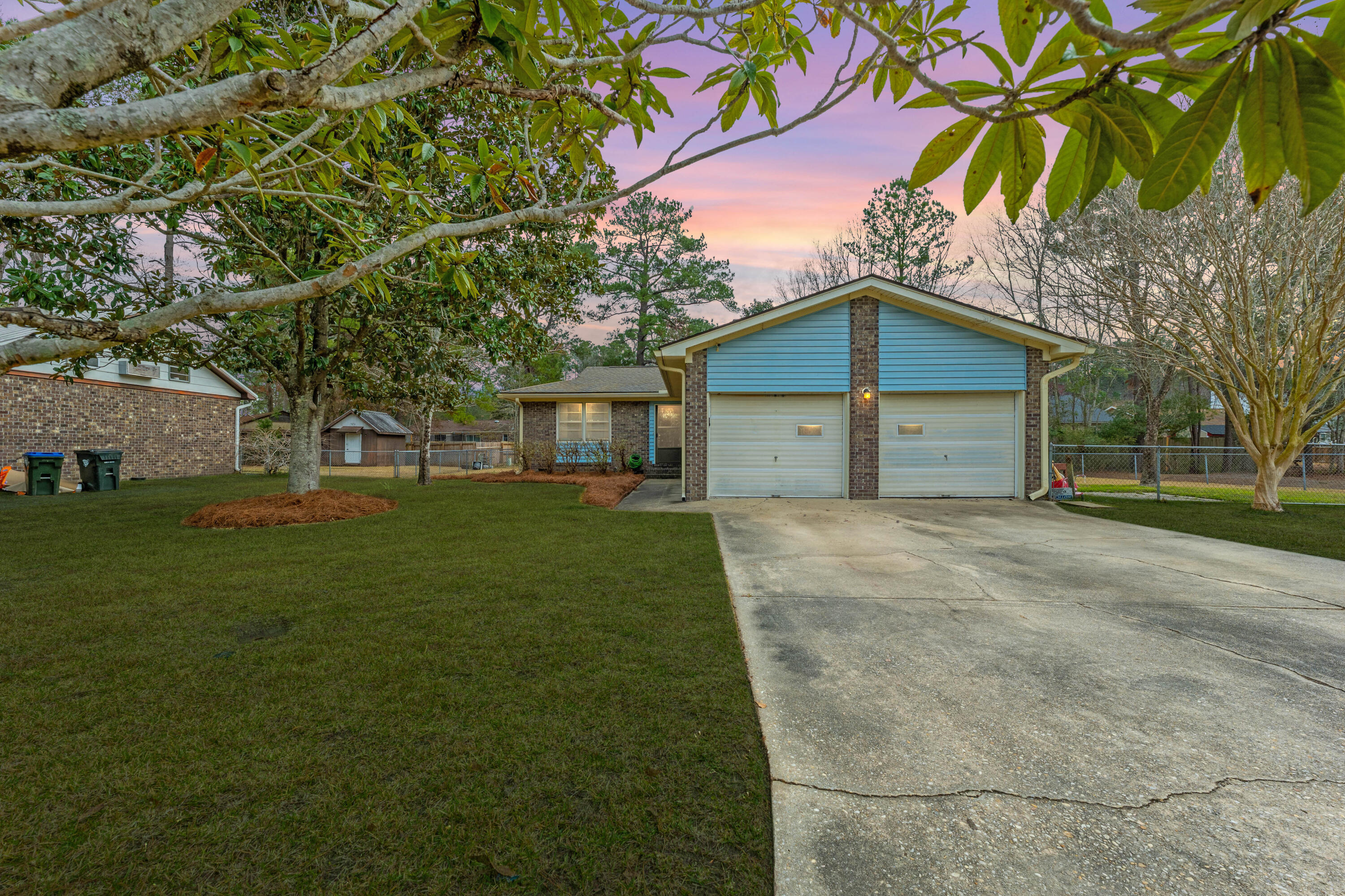 Property Photo:  105 New Court  SC 29483 