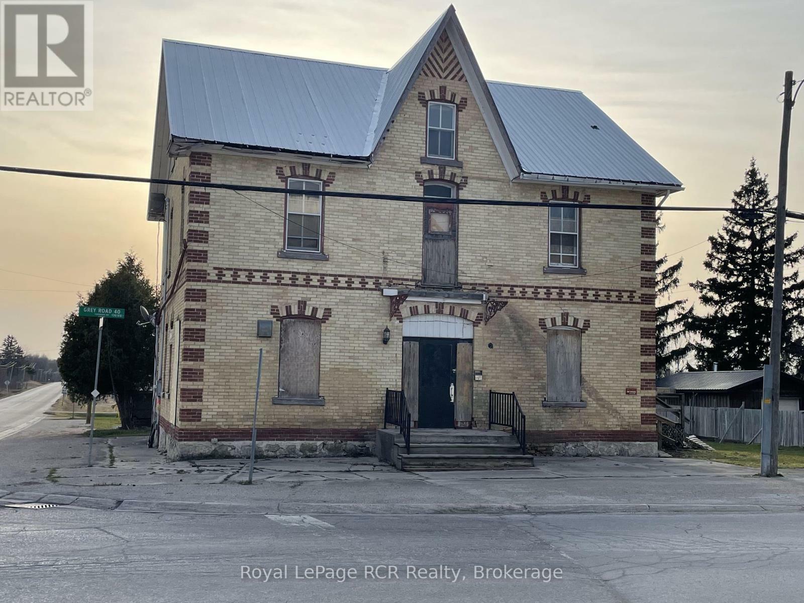 Property Photo:  136188 Grey Rd 40  ON N0H 1K0 