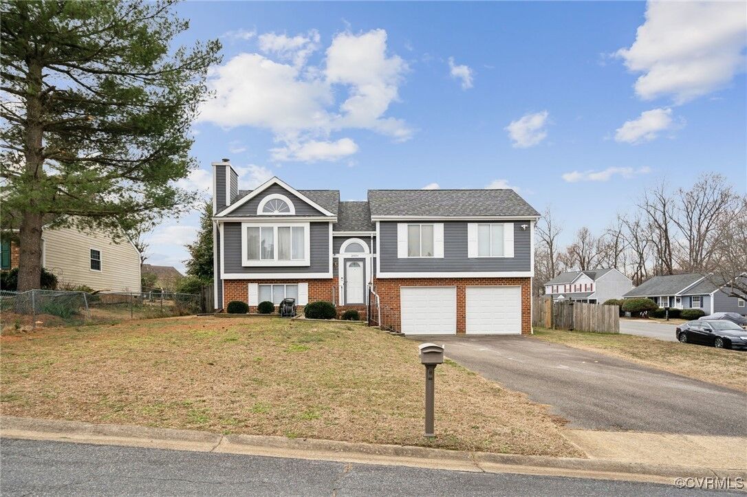 Property Photo:  2801 Valley Side Court  VA 23223 
