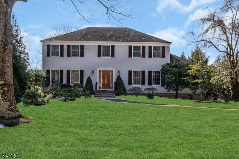 Property Photo: 6 Heather Hill Way NJ 07945