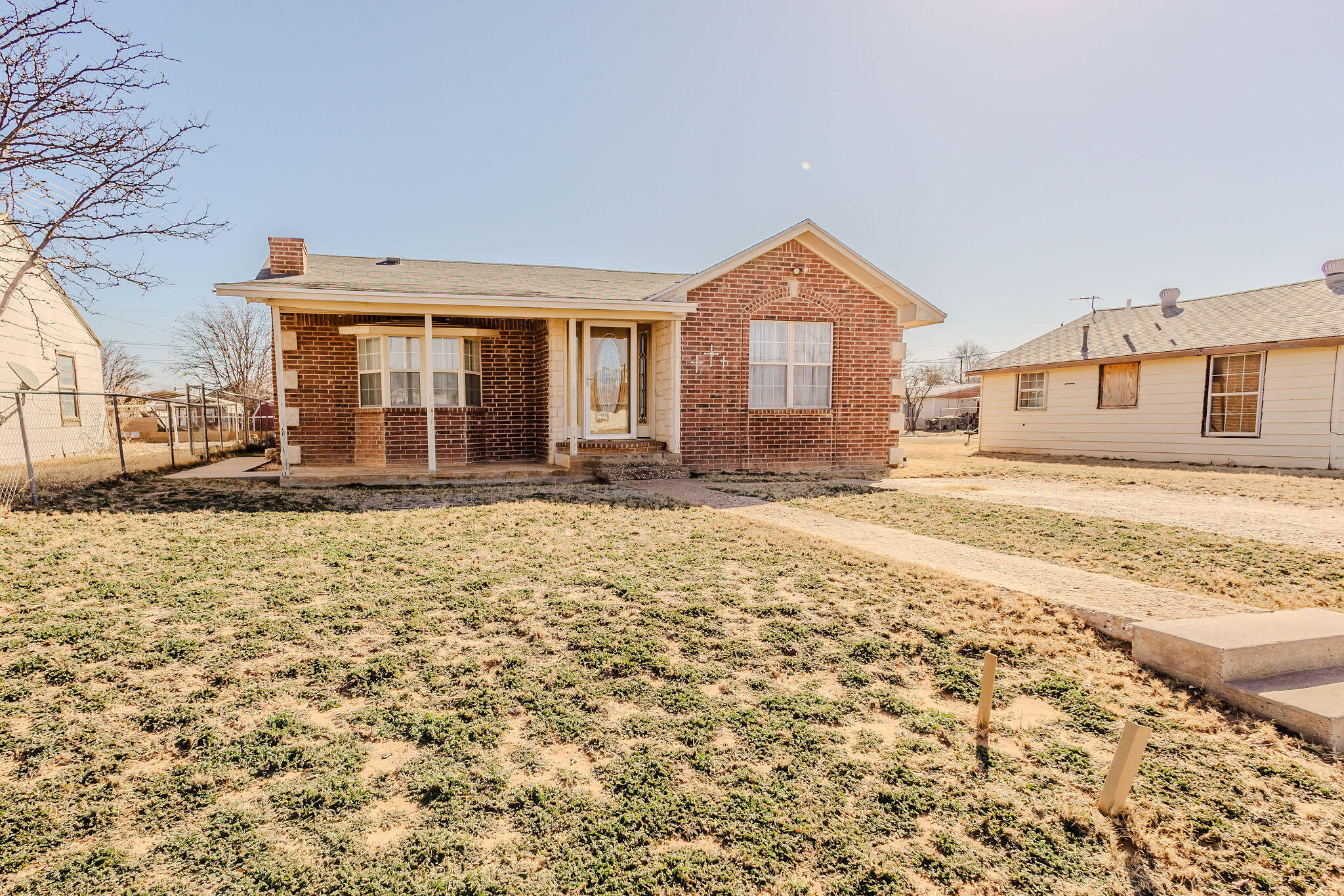 Property Photo: 906 N 3rd Street TX 79316