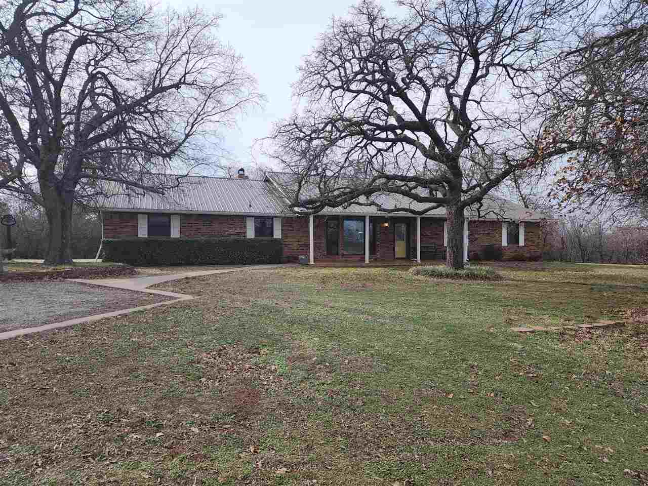 Property Photo: 4554 County Street 2820 OK 73055
