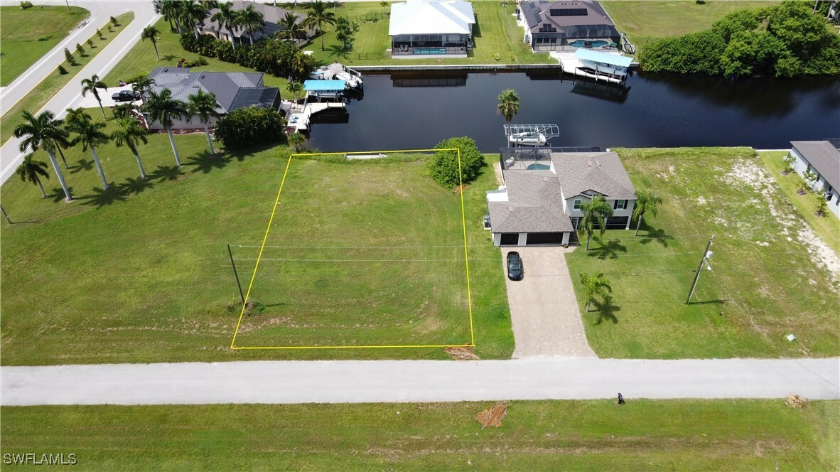 Property Photo:  1206 NW 36th Avenue  FL 33993 