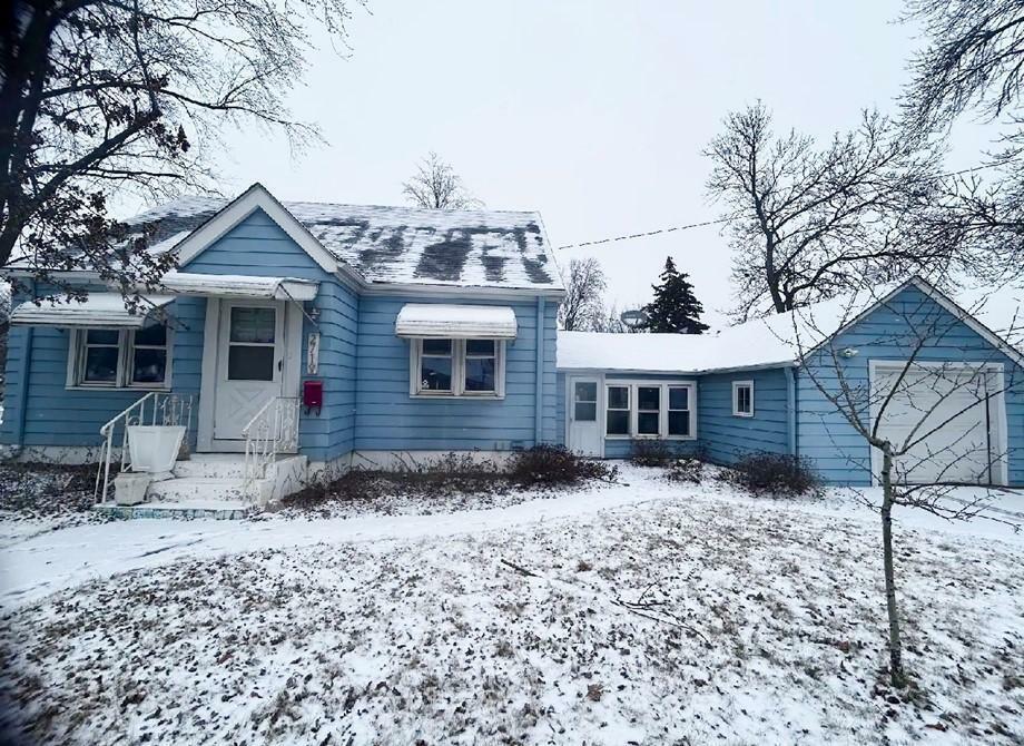 Property Photo:  2719 8th Street N  MN 56303 