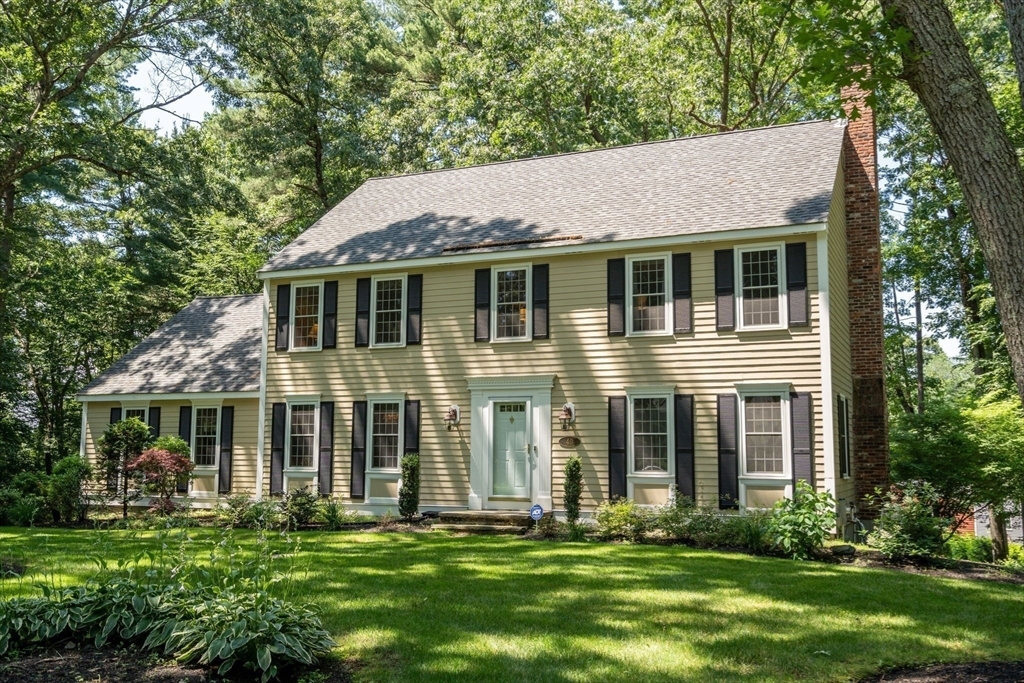 Property Photo:  40 Shadow Oak  MA 01776 