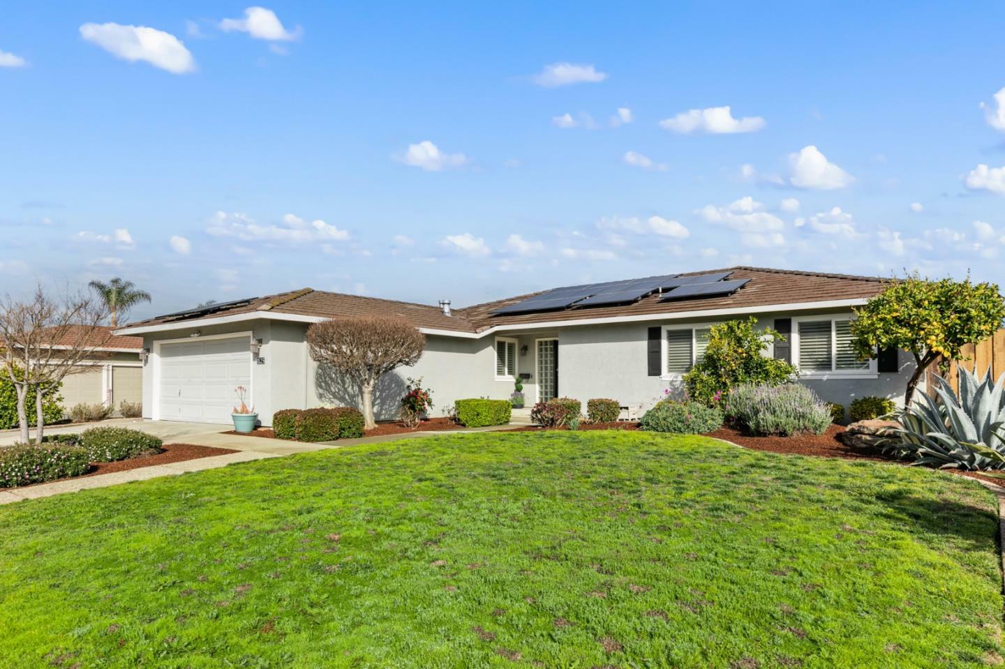 Property Photo:  1125 Rhinecastle Way  CA 95120 