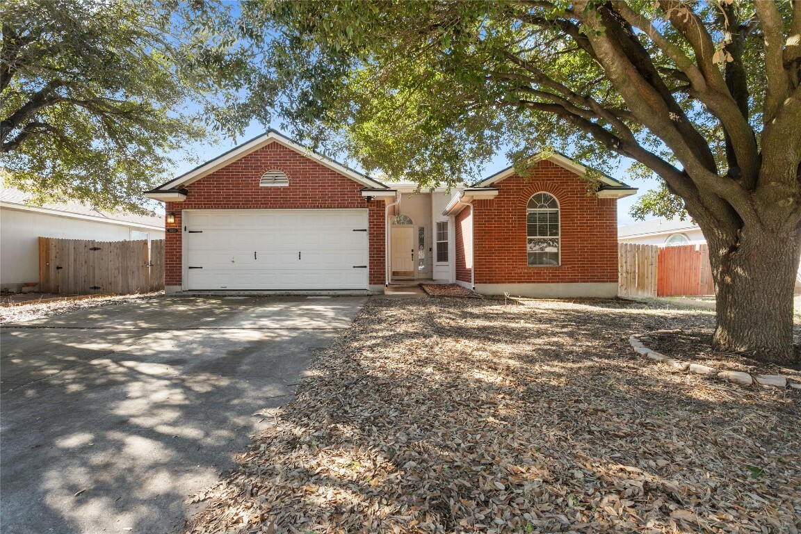 Property Photo:  5003 Daymon Court  TX 78634 