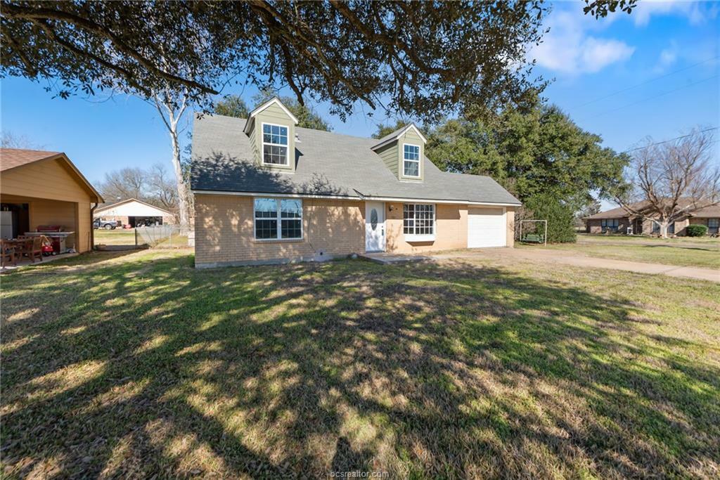 Property Photo:  522 East Colorado Street  TX 76629 