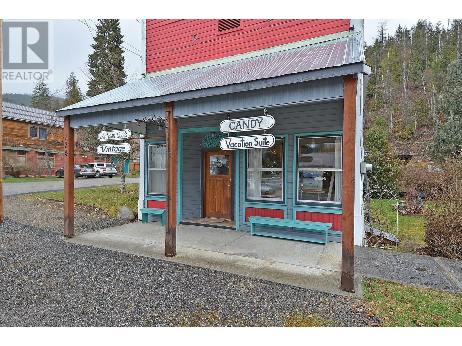 Property Photo: 124 Lake Avenue BC V0G 1S0