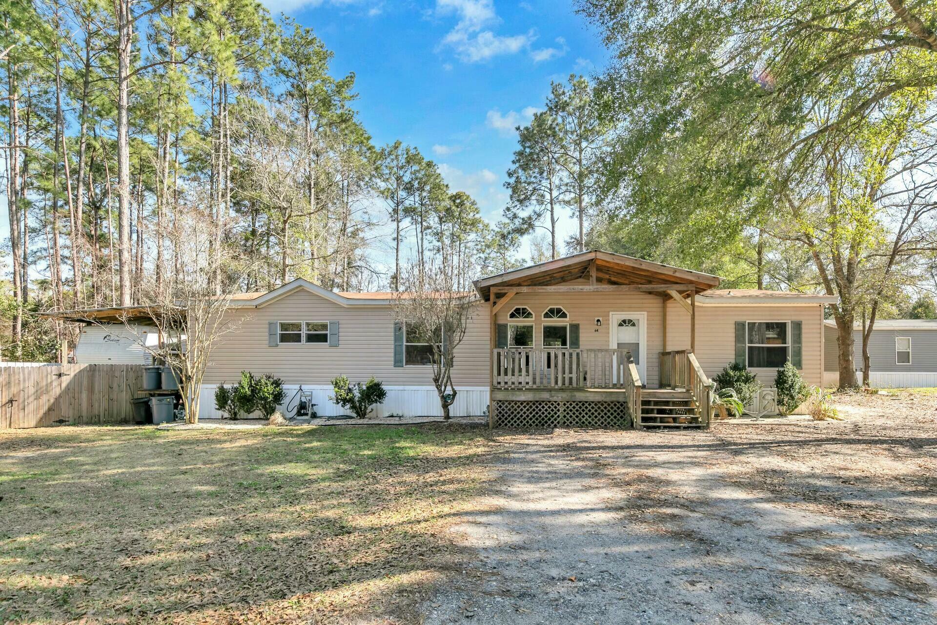 Property Photo:  64 Creekside Waterview Court  FL 32439 