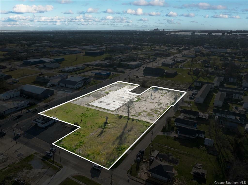 Property Photo: 1605 Broad Street LA 70601