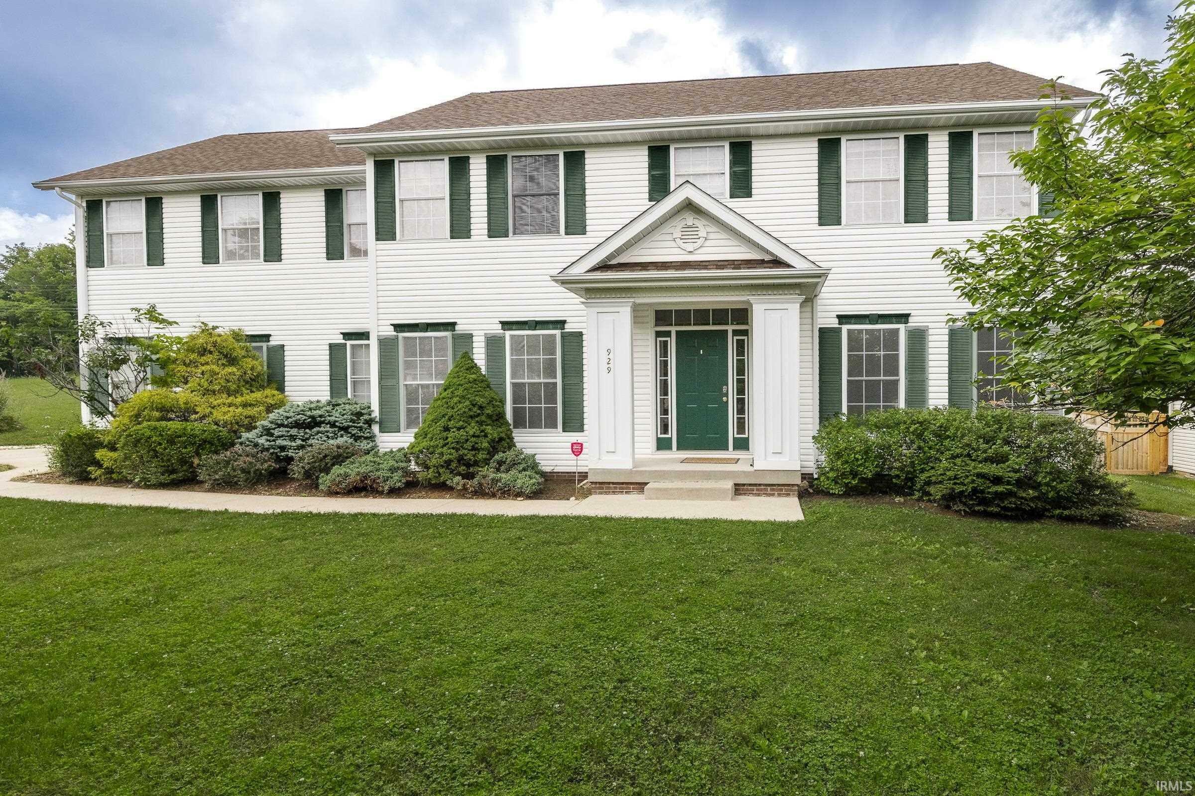 Property Photo: 929 S Fenbrook Court IN 47401