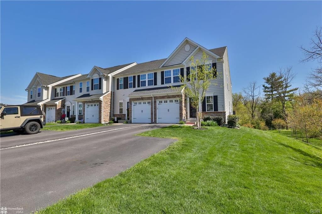 Property Photo:  1102 Westminster Drive  PA 18031 