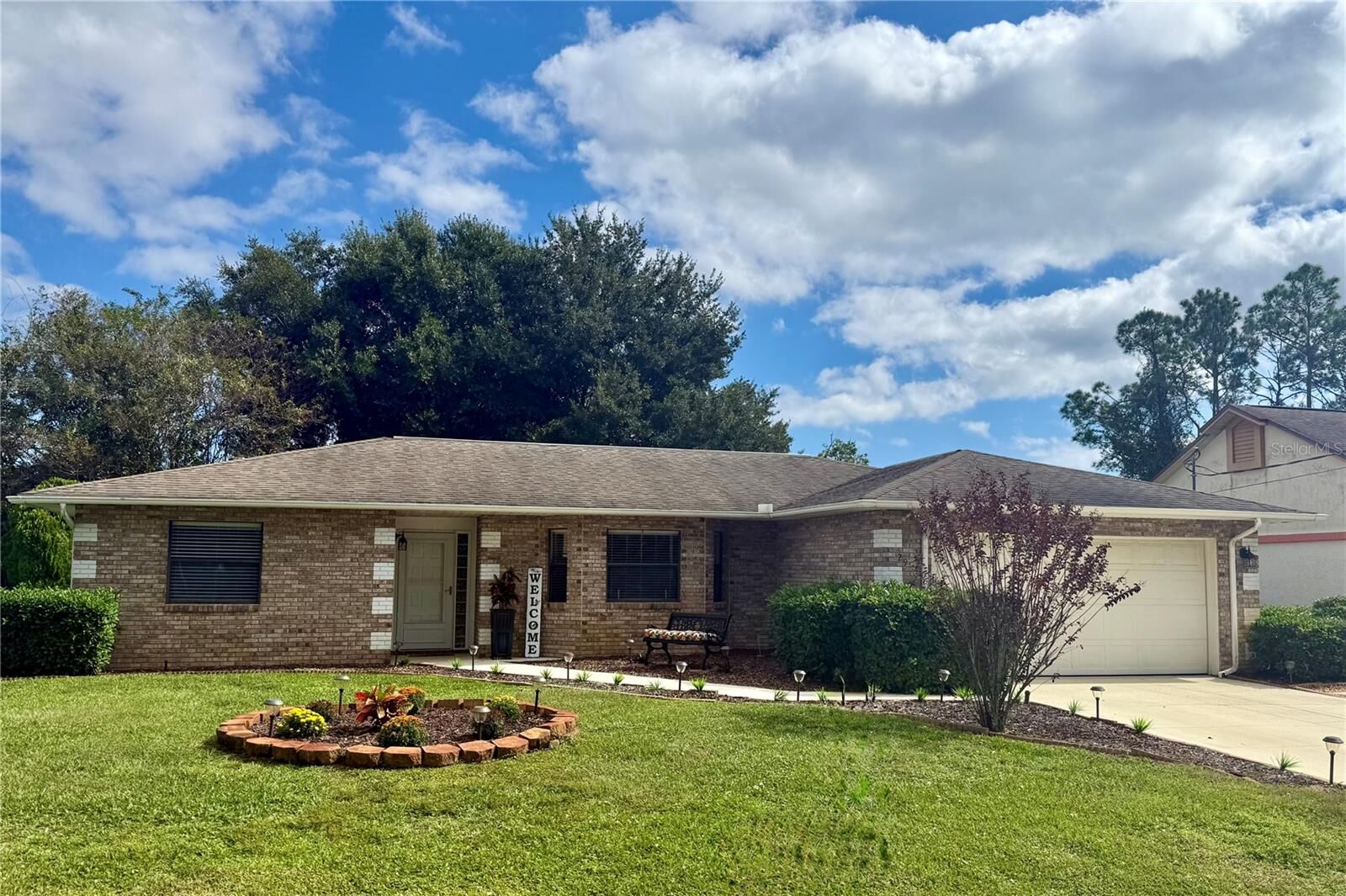 Property Photo: 29 Beckner Lane FL 32137