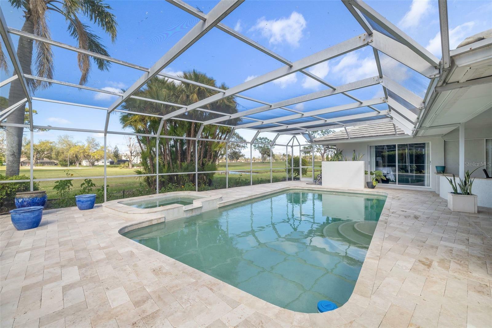 Property Photo: 5111 Canterbury Drive FL 34243