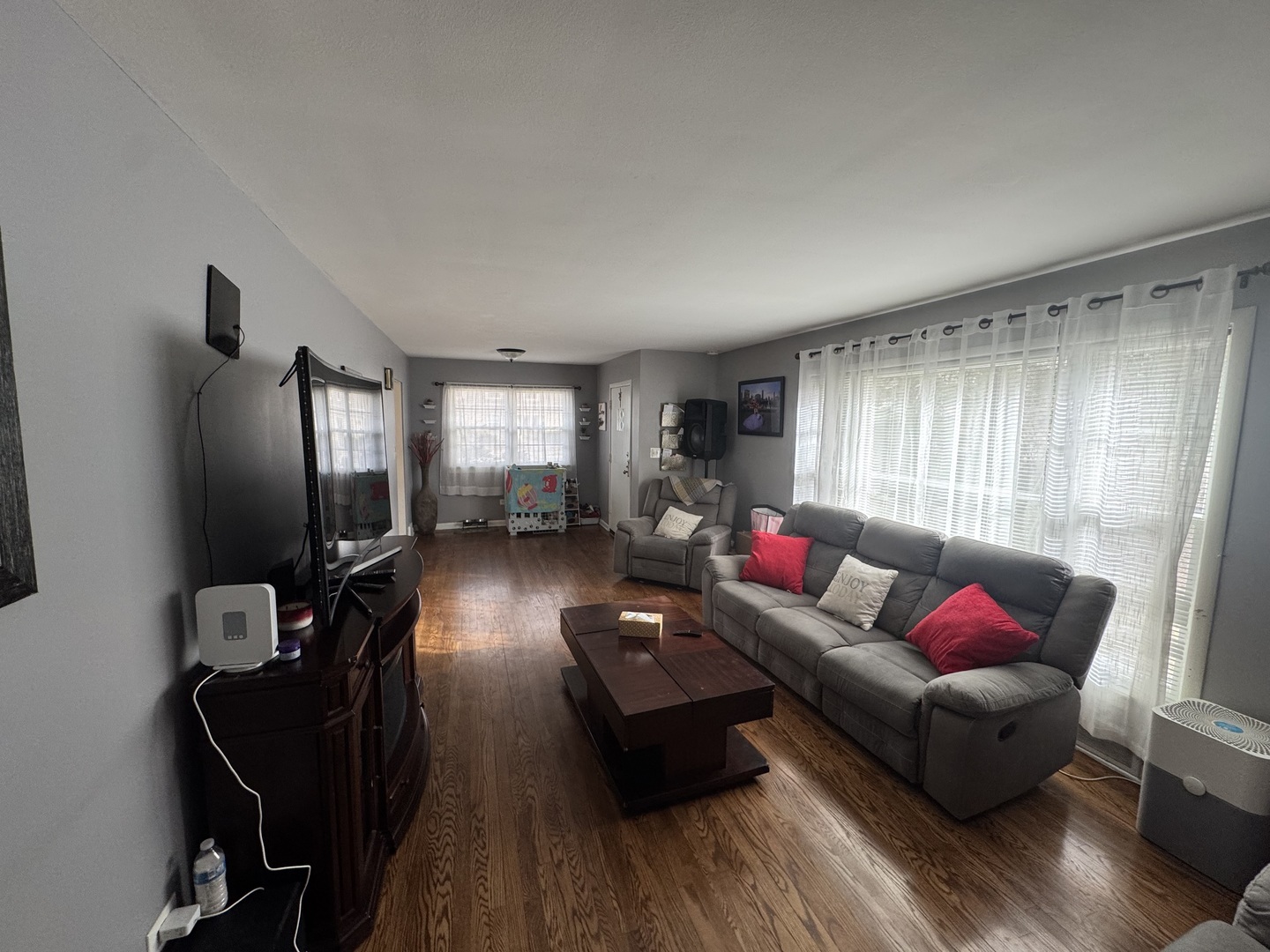 Property Photo:  200 S Roselle Road  IL 60172 