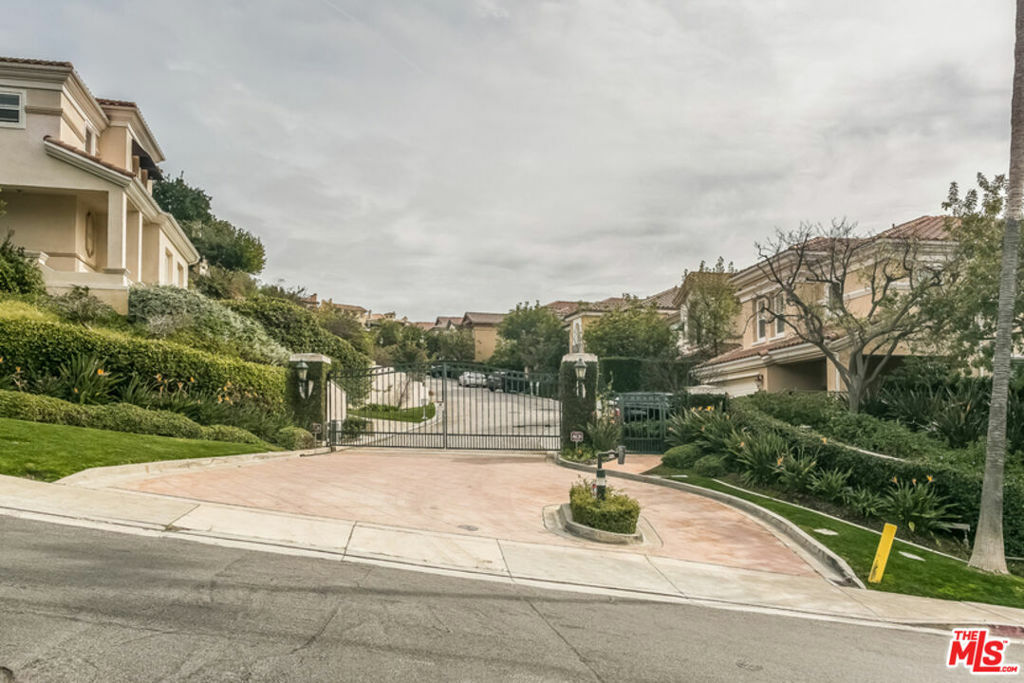 Property Photo: 16780 Calle De Marisa CA 90272