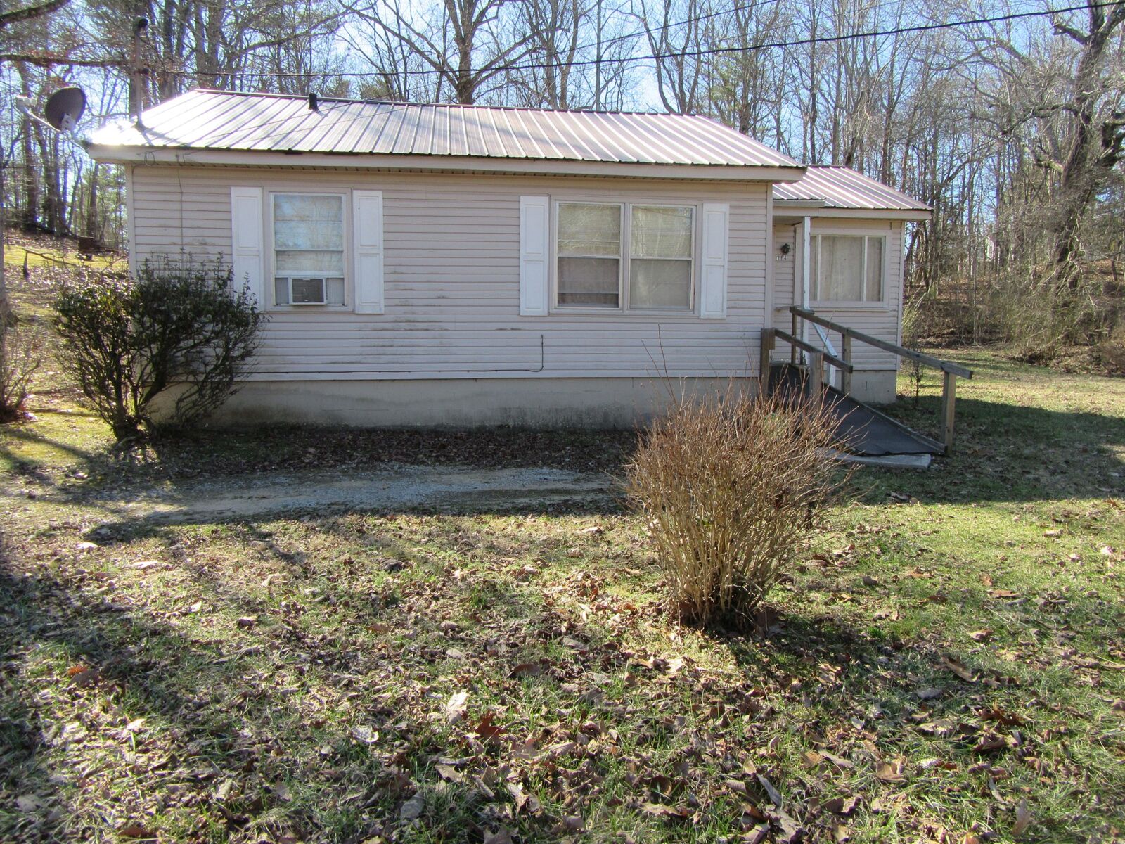 Property Photo:  164 Willie Six Rd  TN 37375 