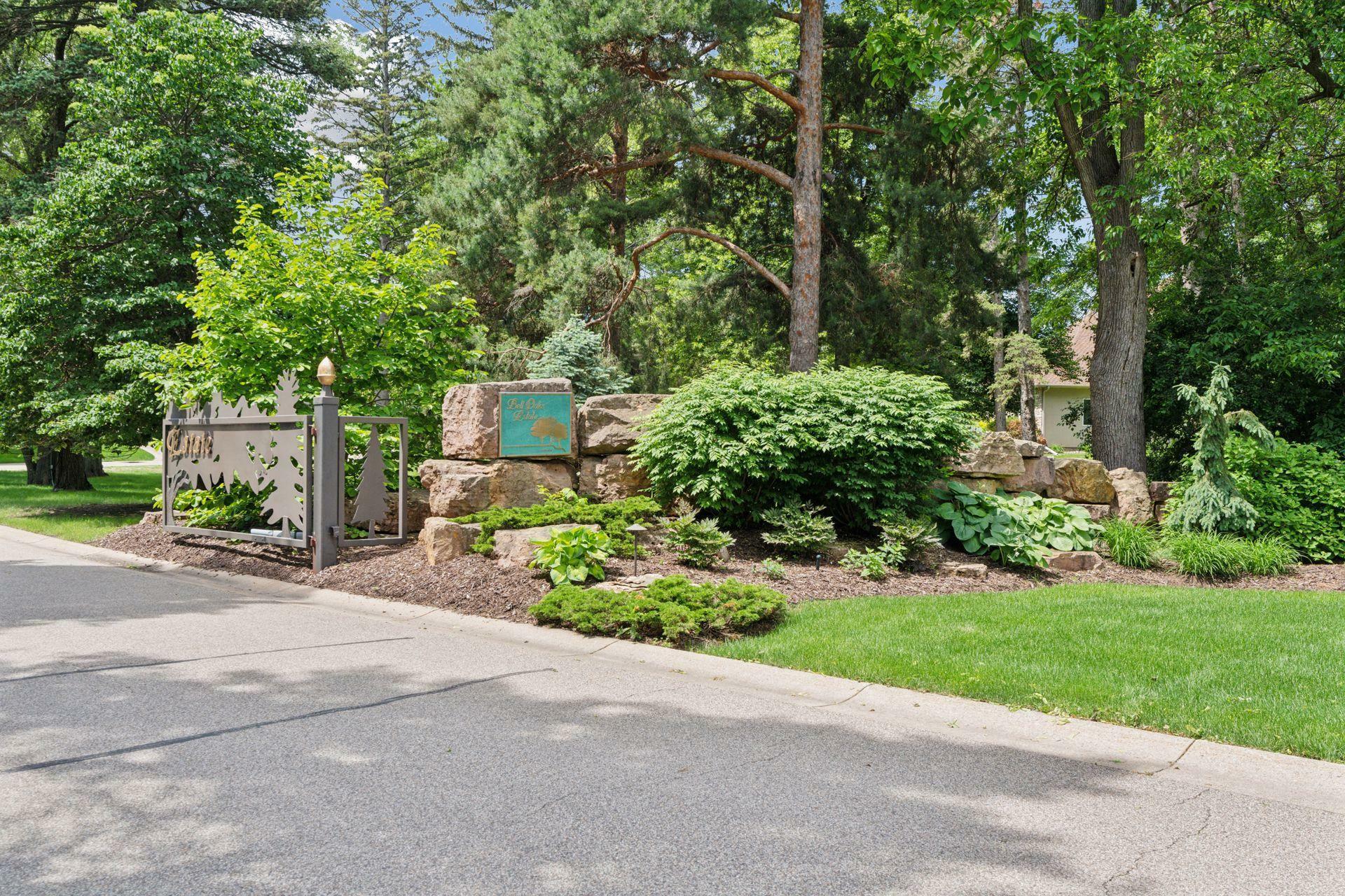 Property Photo:  11044 Bell Oaks Estate Road  MN 55347 