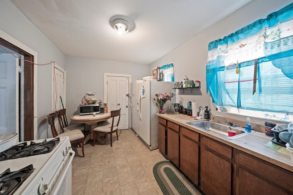 Property Photo: 707 Washington St MA 02124