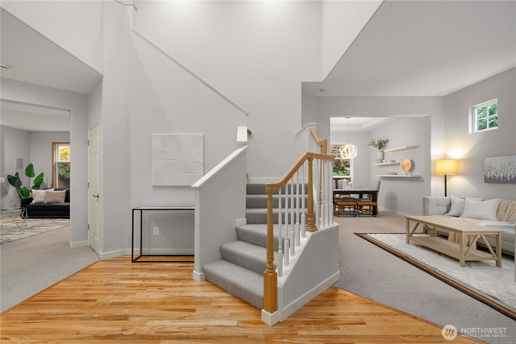 Property Photo: 25031 SE 41st Dr WA 98029