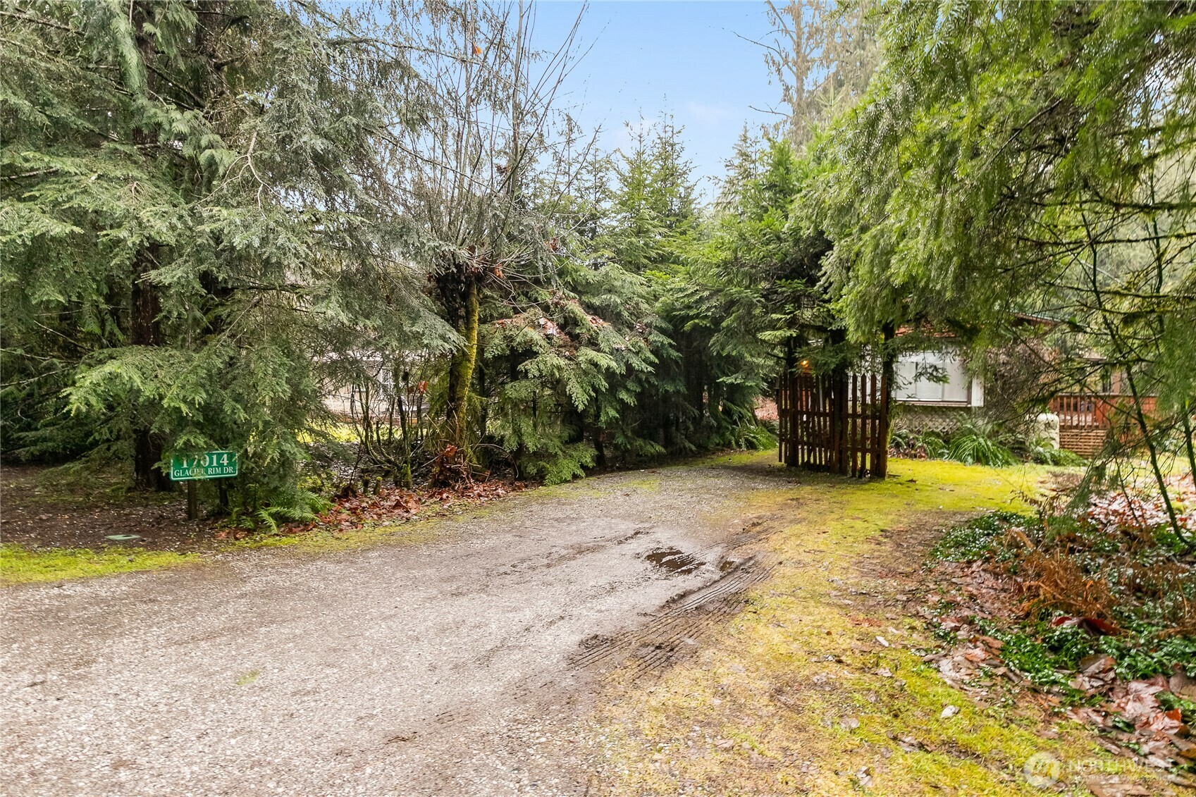 Property Photo:  17014  Glacier Rim Drive  WA 98244 