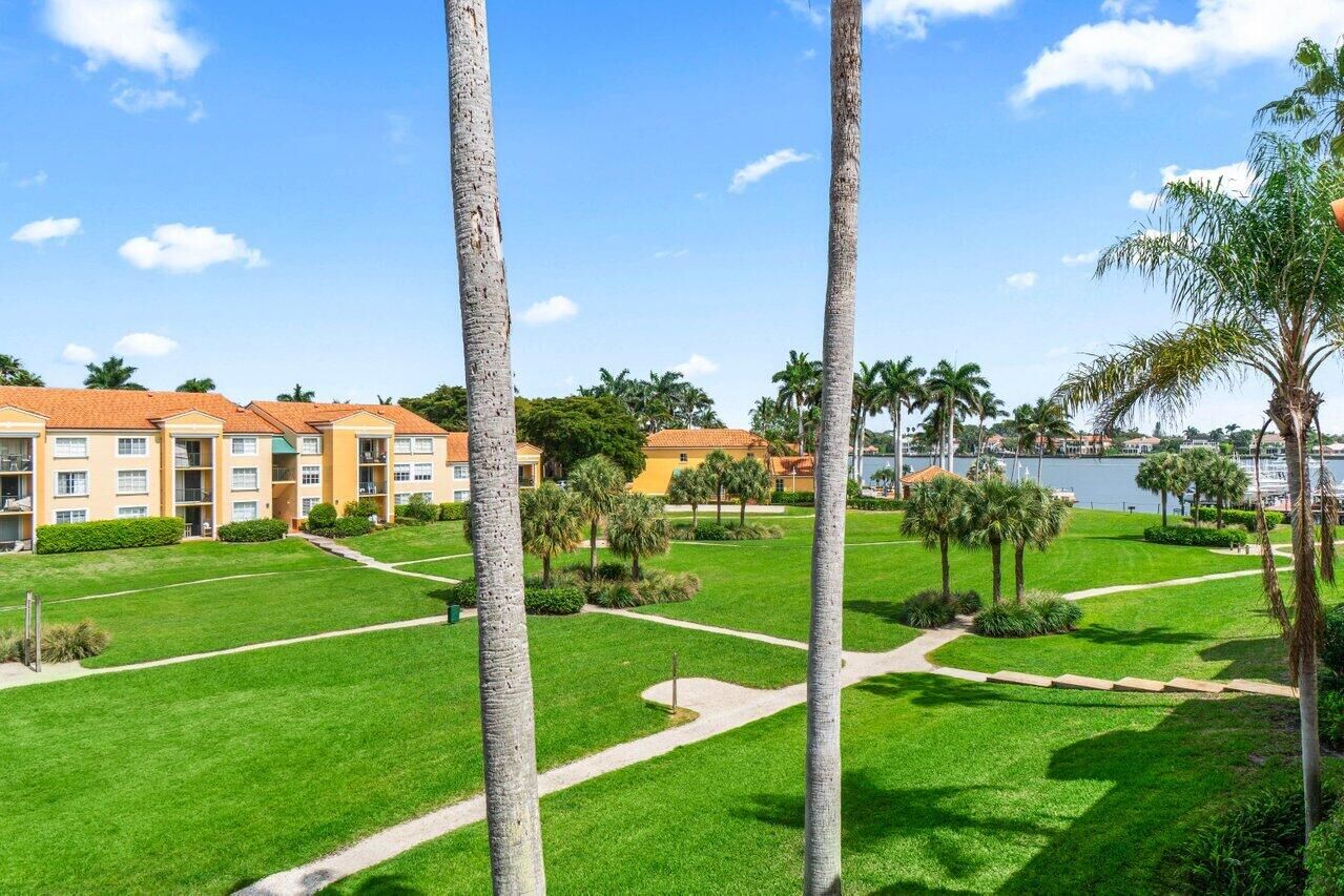 Property Photo: 157 Yacht Club Way 304 FL 33462