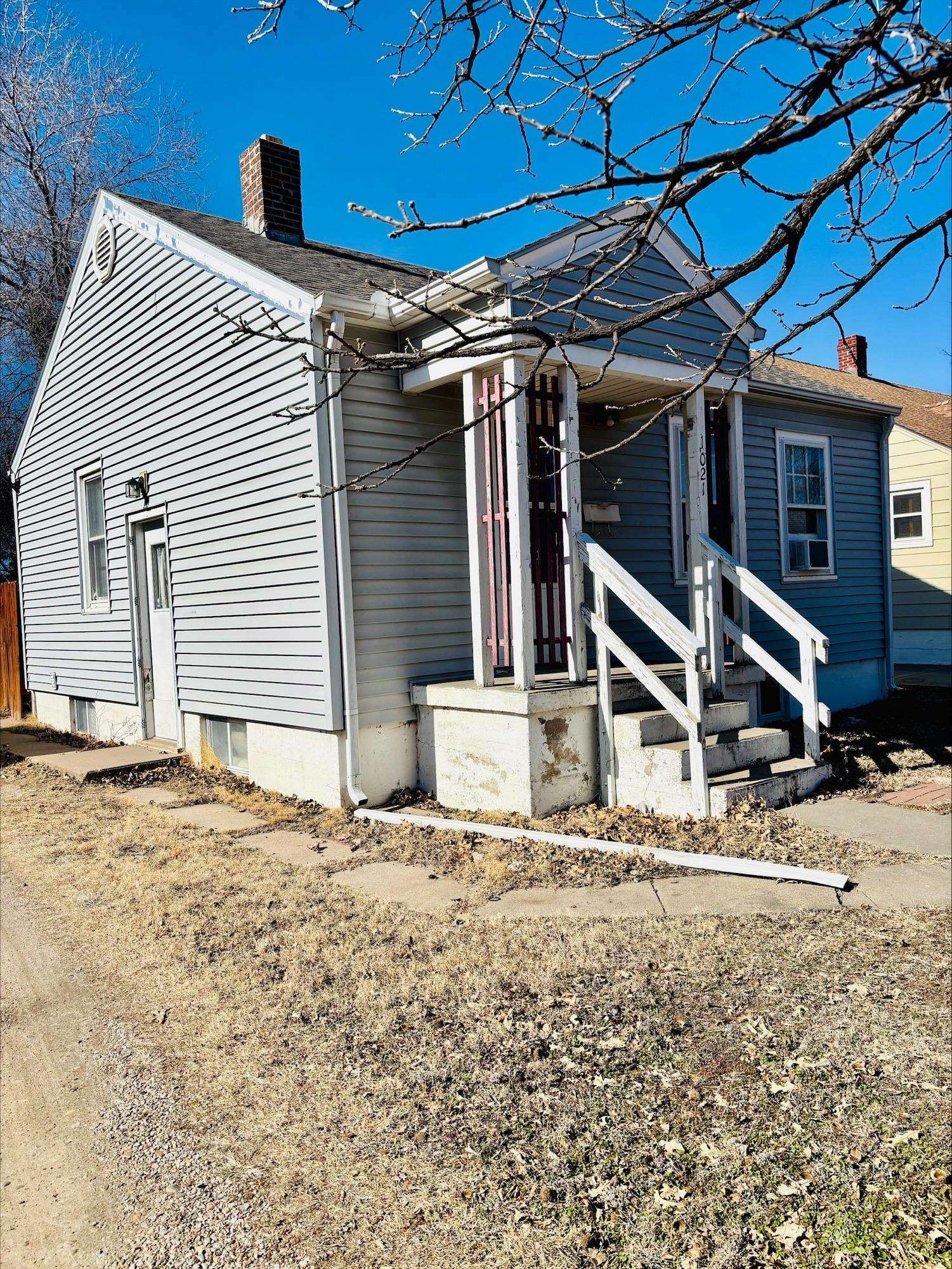 Property Photo:  1021 Jefferson St  KS 67530 