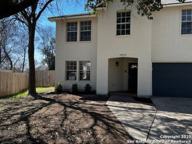 Property Photo: 13602 Possum Hill TX 78232