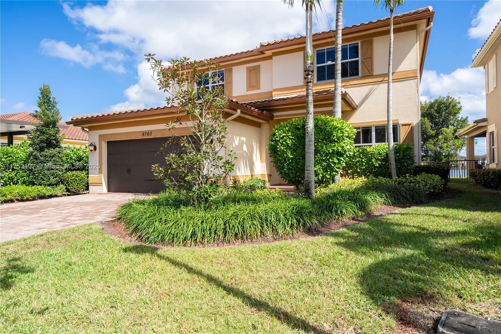 Property Photo:  9760 S Miralago Way  FL 33076 