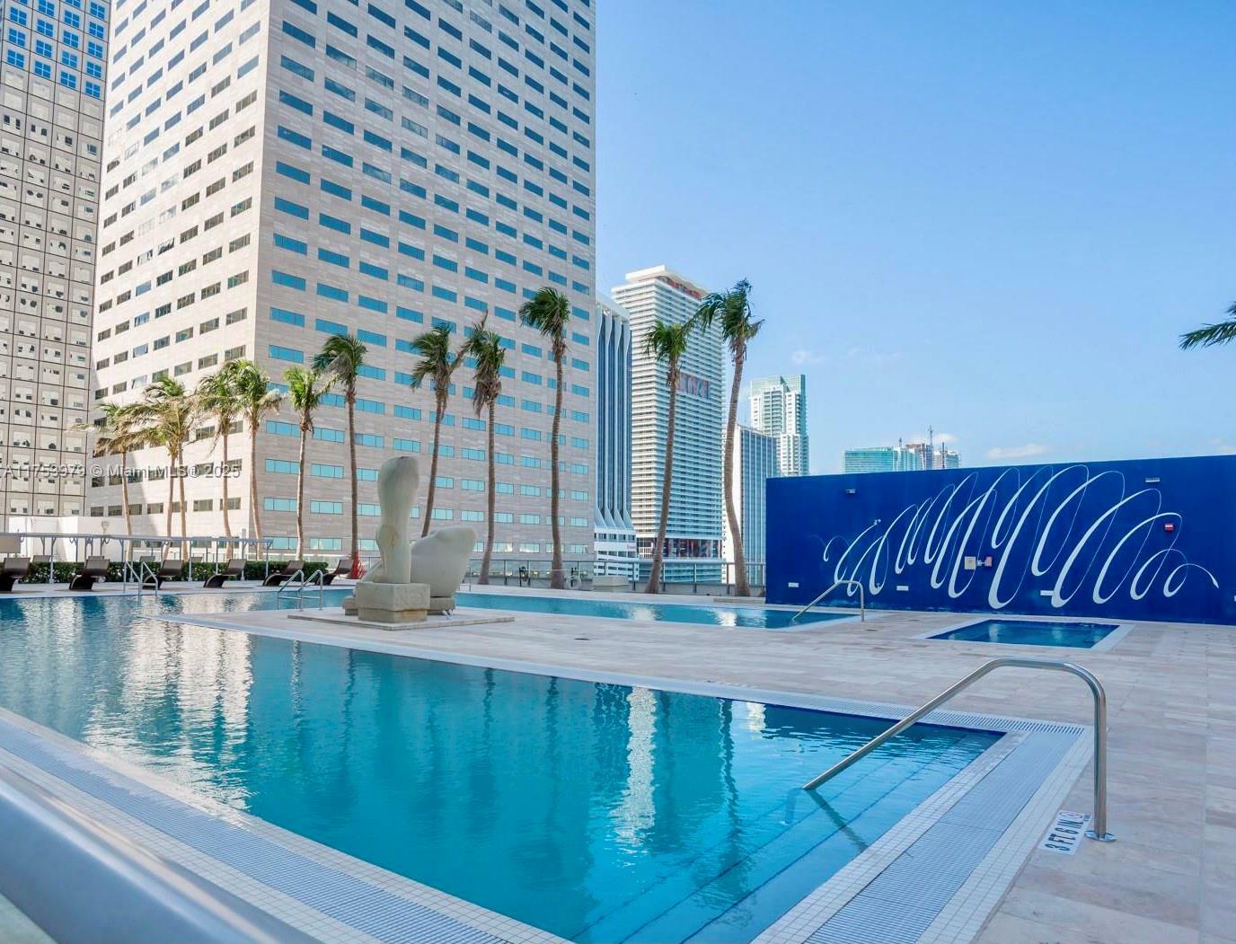 Property Photo:  335 S Biscayne Blvd 810  FL 33131 