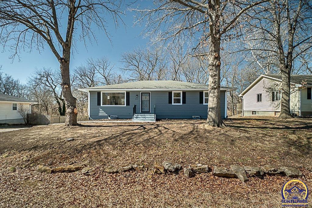Property Photo: 4231 NW Fielding Rd KS 66618