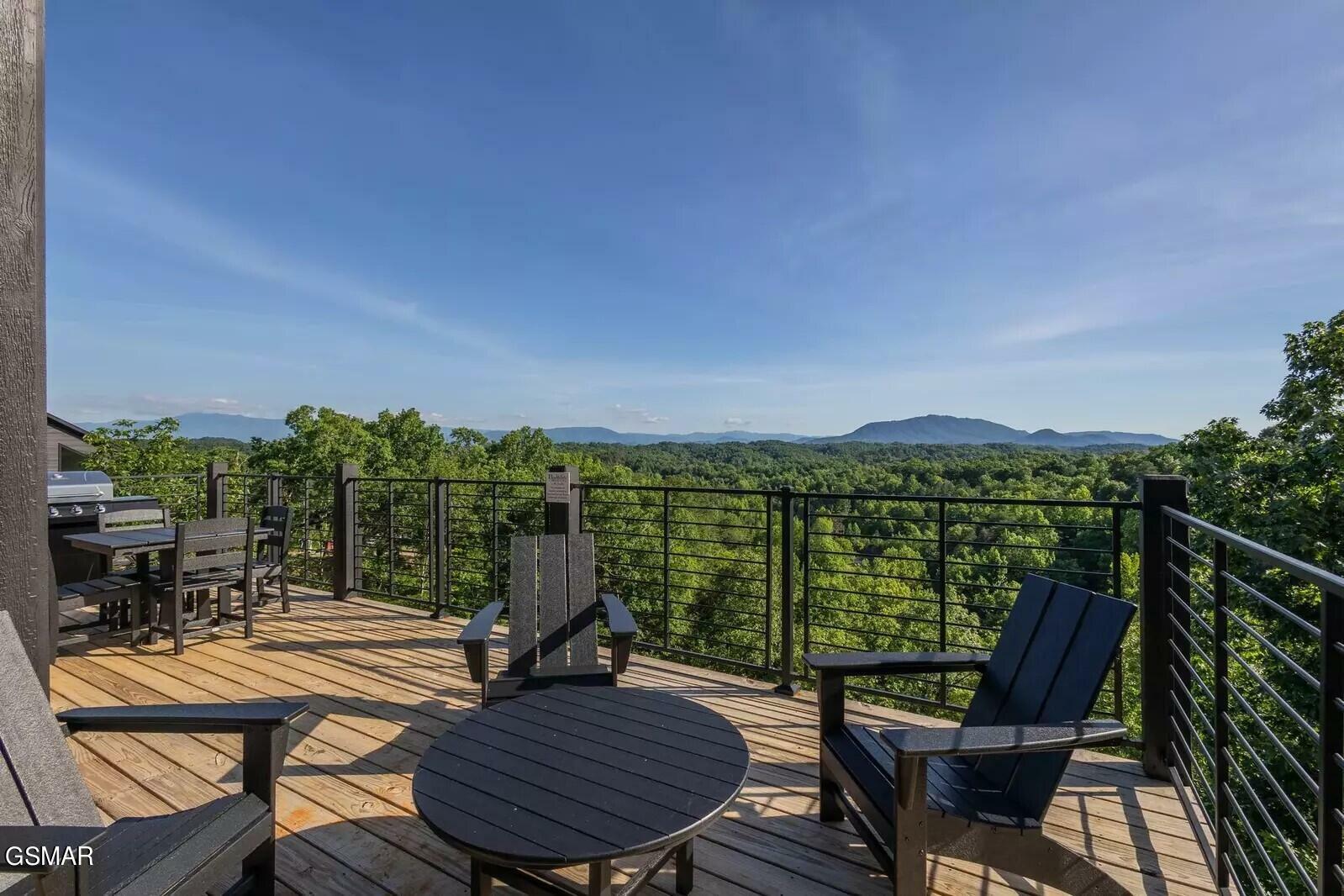 Property Photo: 409 Compass Point Way TN 37876