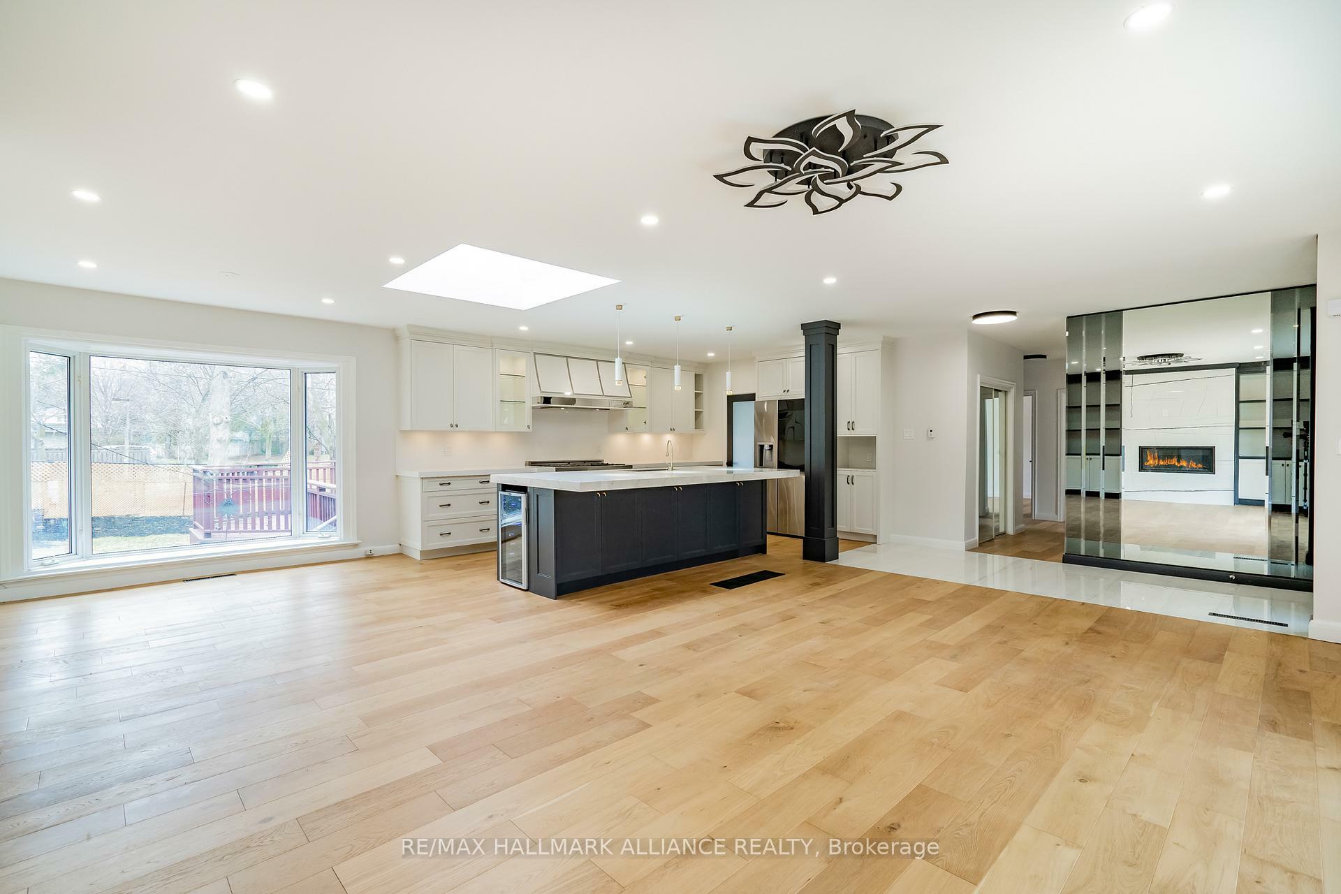 Property Photo: 271 Wedgewood Drive ON L6J 4R6