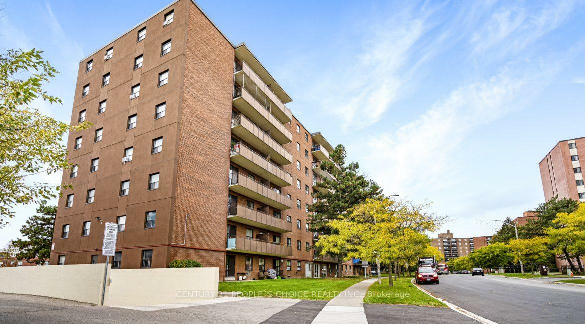 Property Photo: 20 Paisley Boulevard W 509 ON L5B 1C8