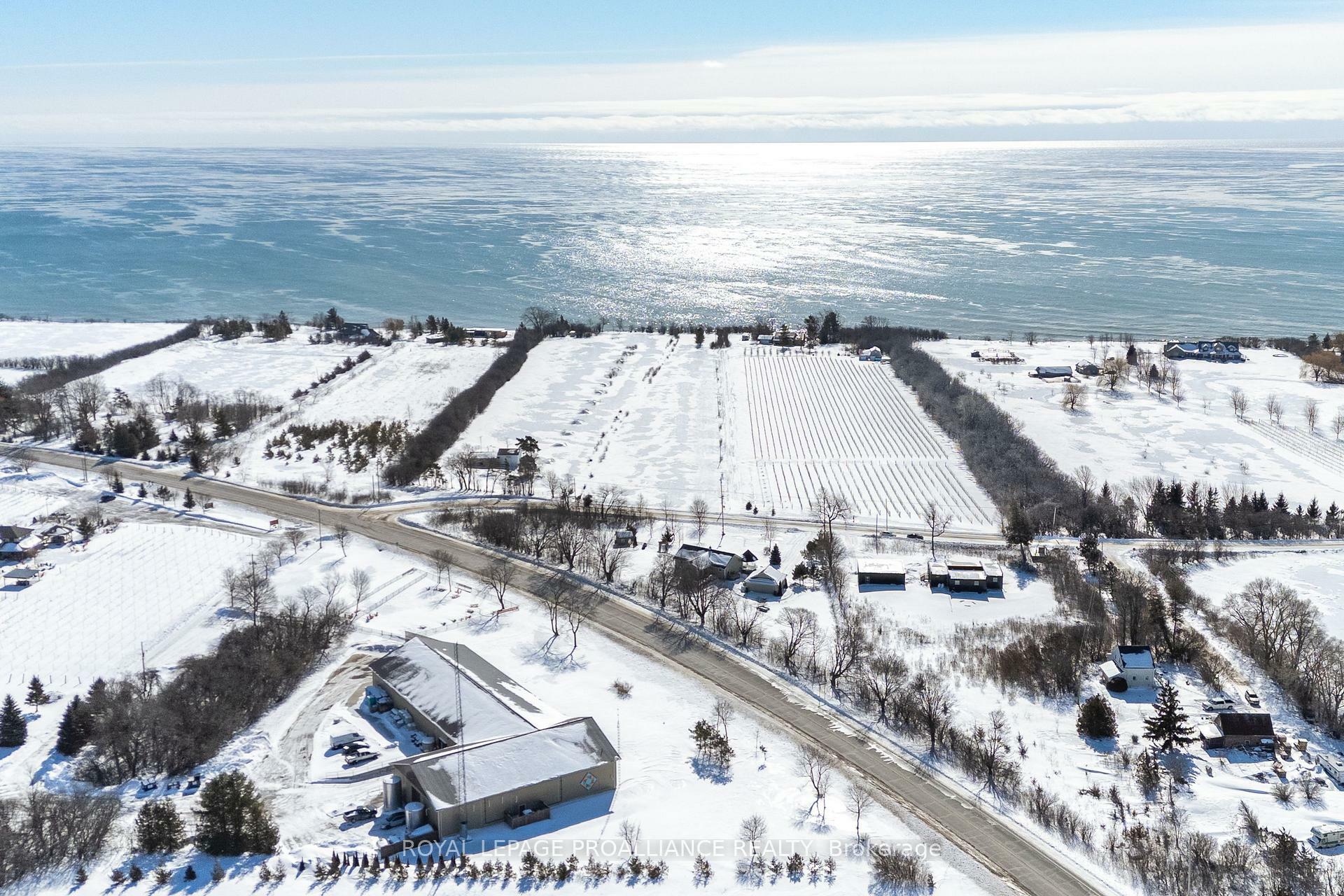 Property Photo: 28 Huyck'S Point Road ON K0K 3L0