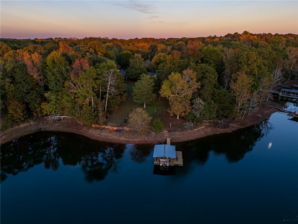 Property Photo:  215 Cedar Street  SC 29626 