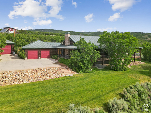 Property Photo: 9036 Cottonwood Trl UT 84098