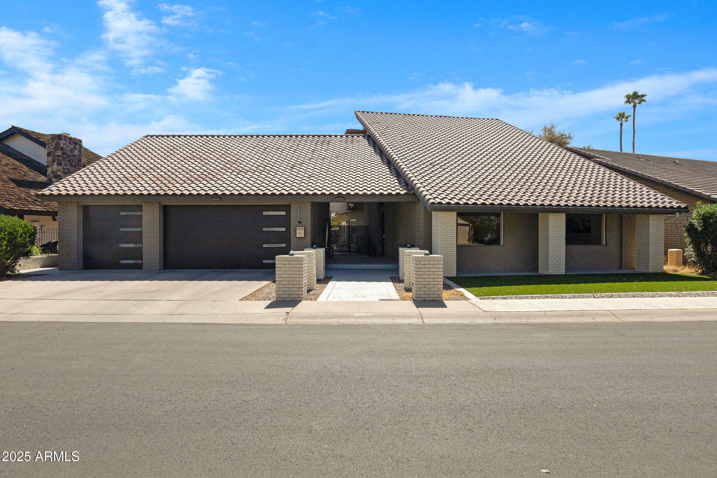 1323 E Whalers Way  Tempe AZ 85283 photo