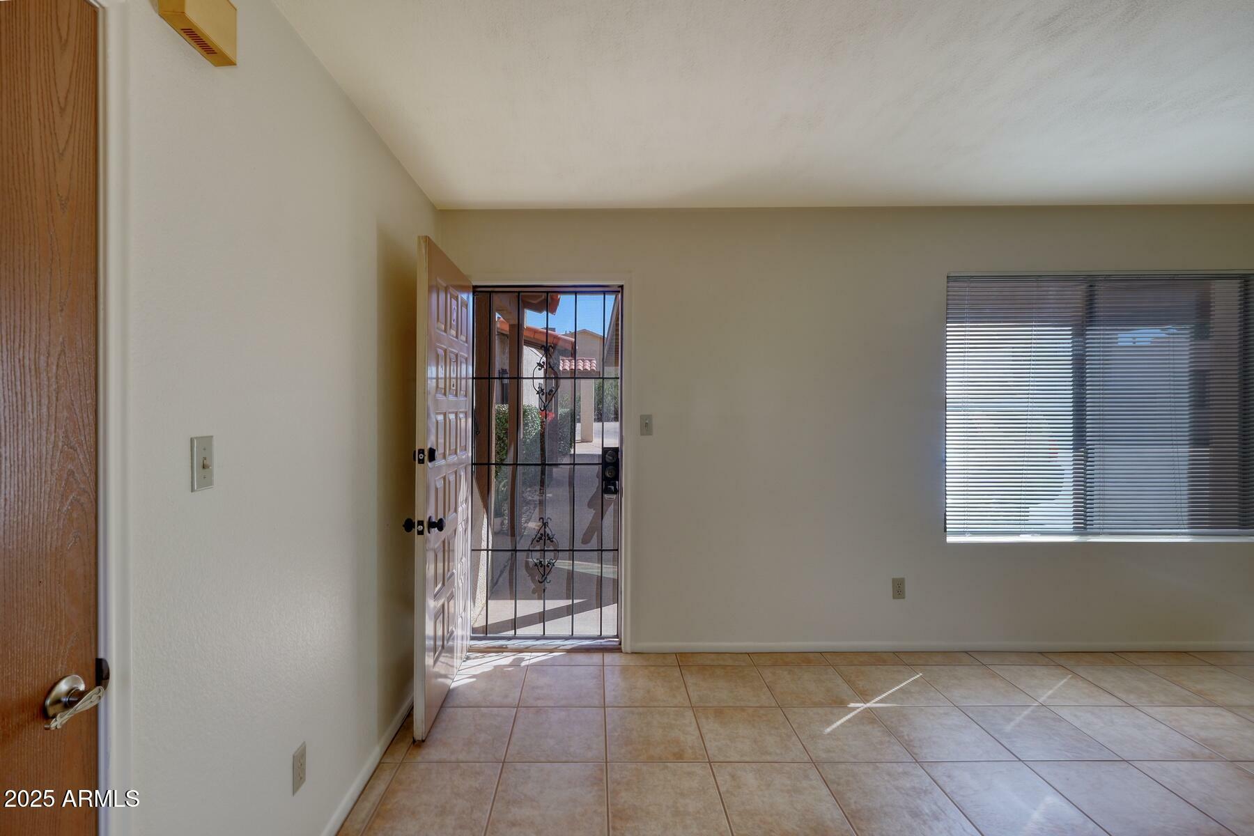 Property Photo:  1112 Plaza Oro Loma -- C  AZ 85635 