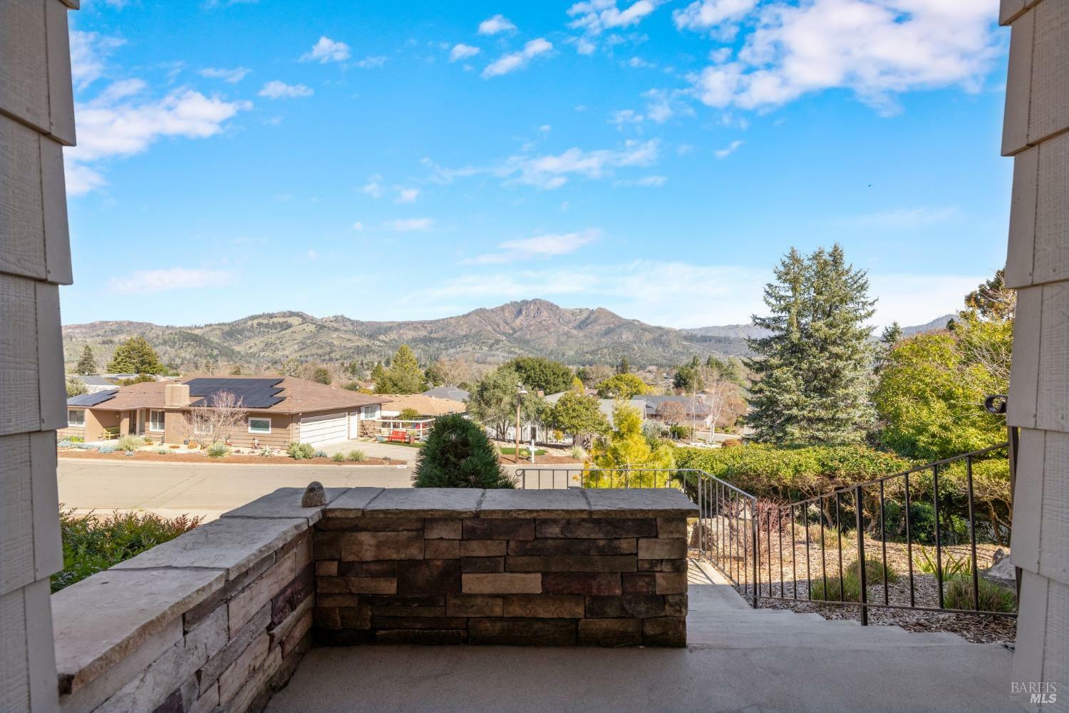 Property Photo:  445 Oak Vista Drive  CA 95409 