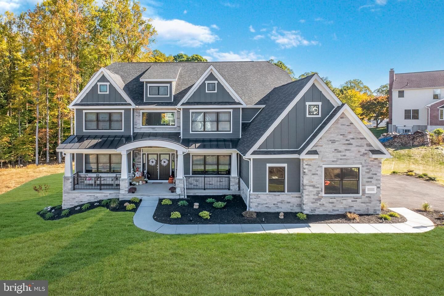 Property Photo:  1432 Grove Avenue  PA 19380 